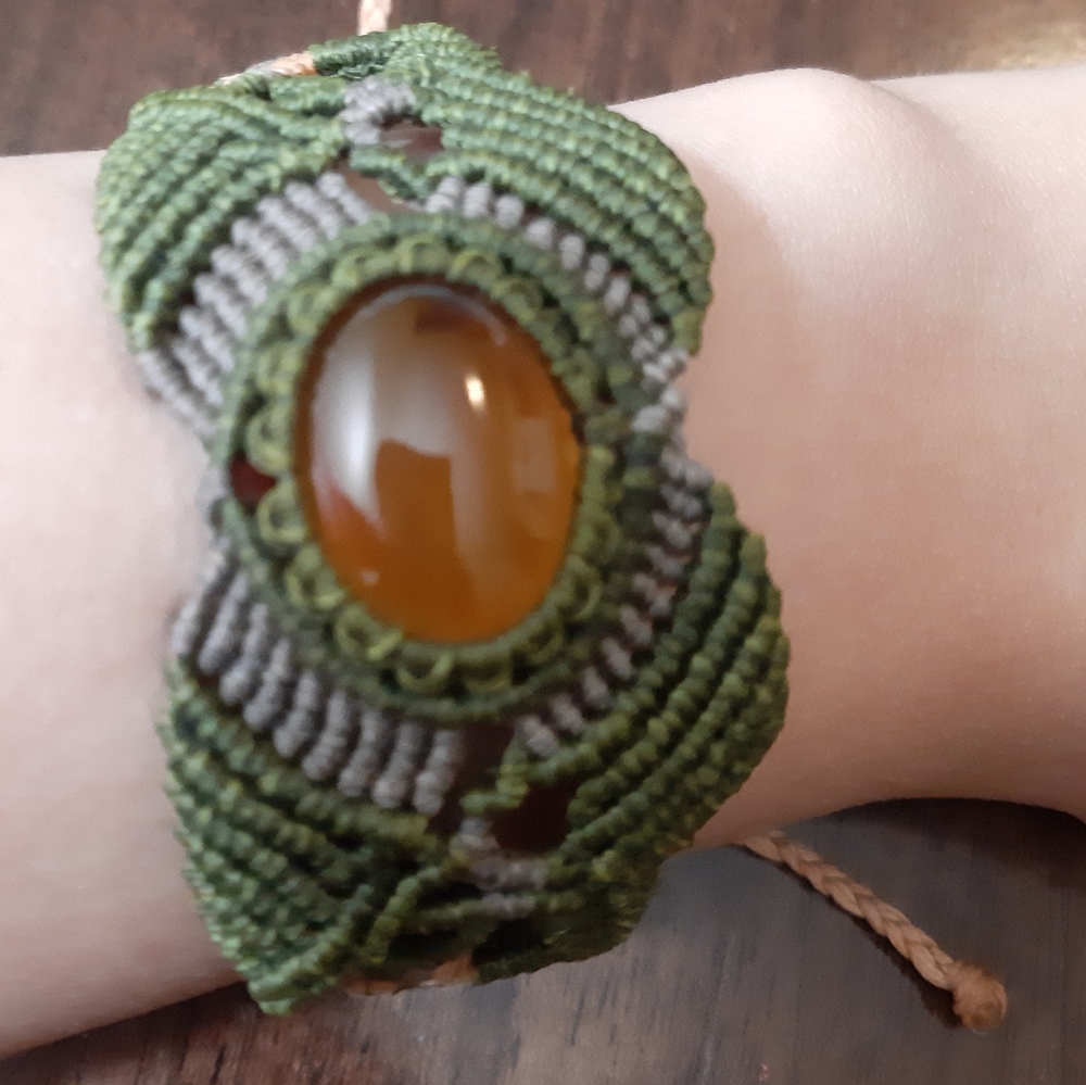 bracelet